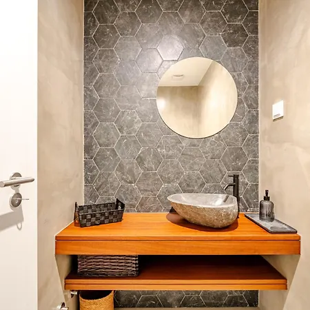 Sophia, Vilamoura